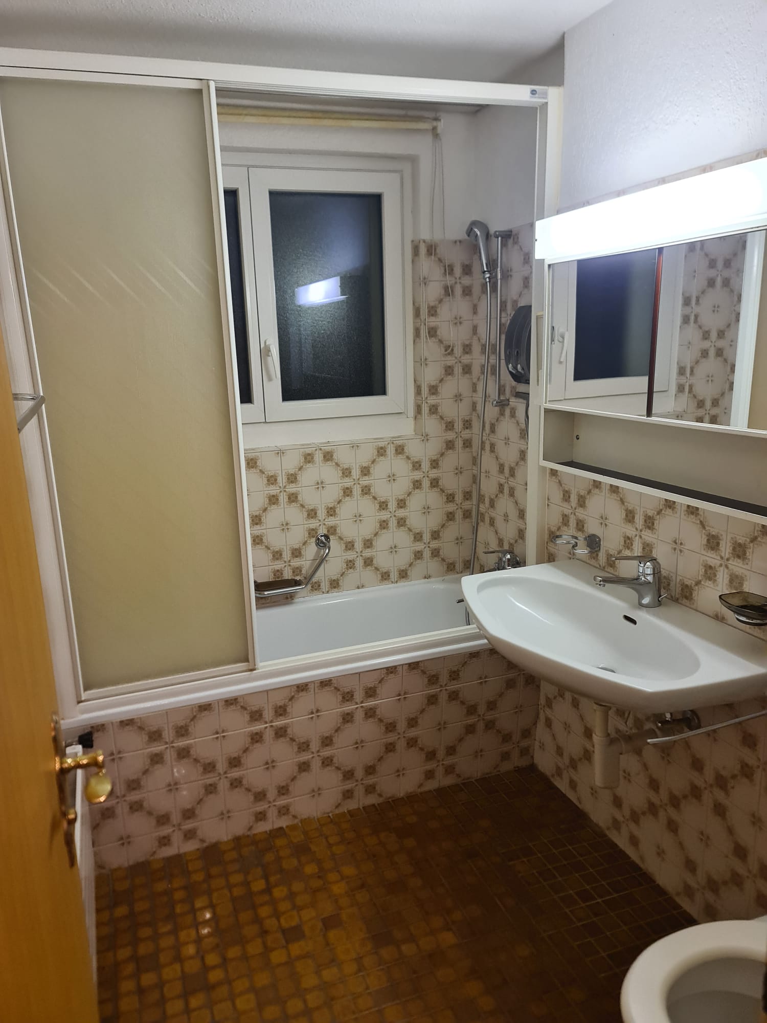 Salle de bain avant travaux